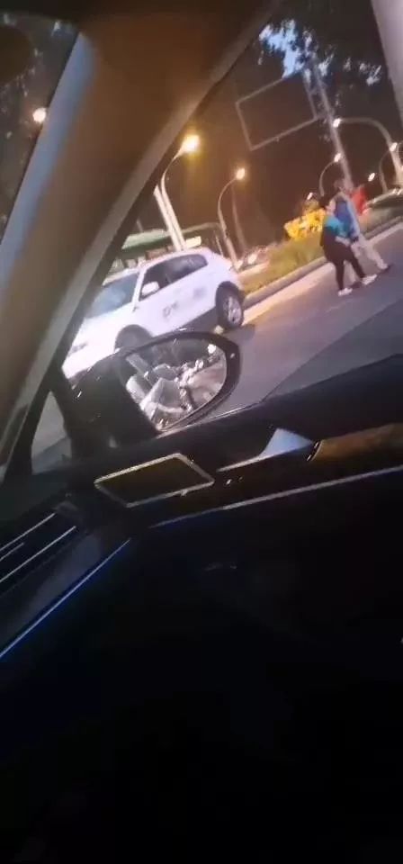 摩捷汽车租金多少